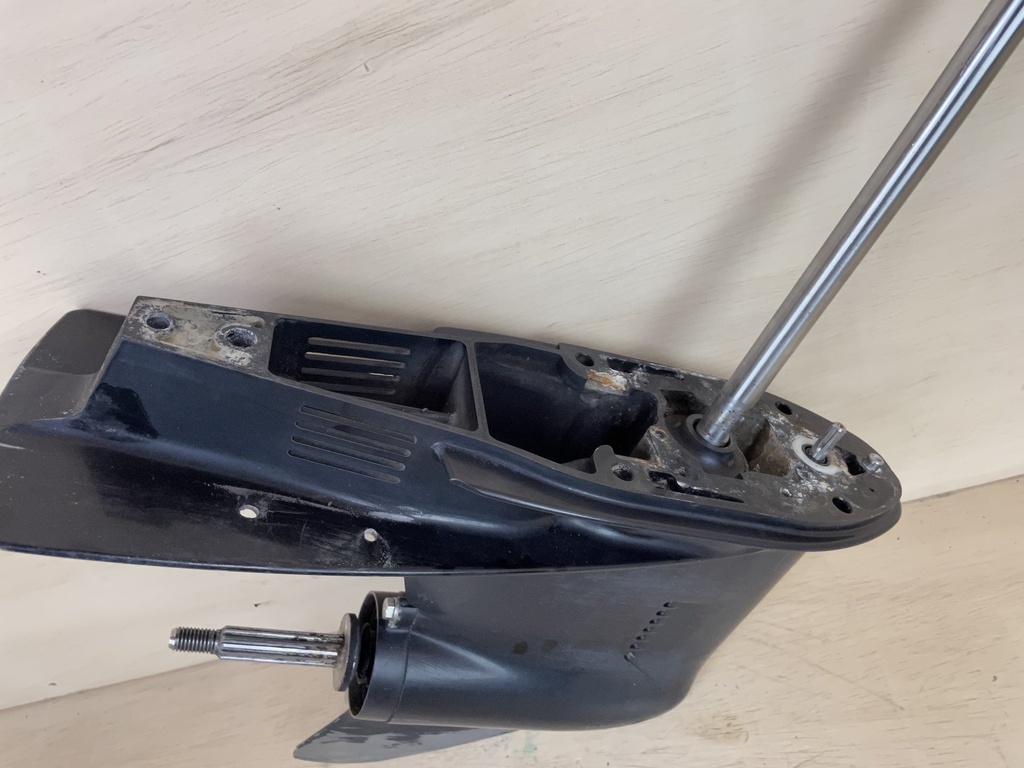 1998 Mercury 60HP 2 Stroke Outboard 20" Long Lower Unit Gear Case 1.64:1 9760T25