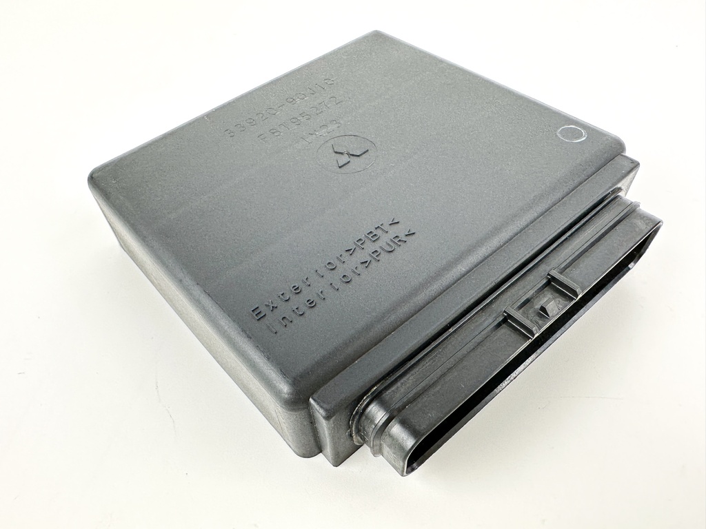 2002 Suzuki 115 HP 4 Stroke Outboard Engine Control Unit ECU 33920-90J10 OEM