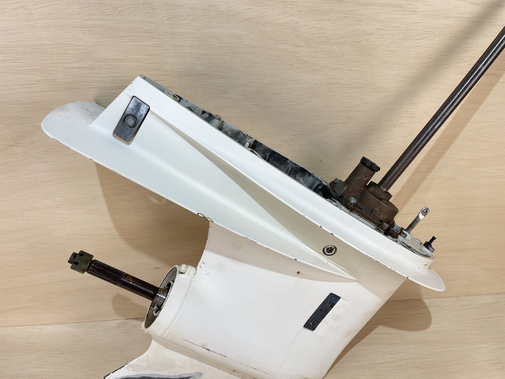 2001 - 2009 Suzuki DF 60 70 HP 20" Long Lower Unit Gear Case OEM