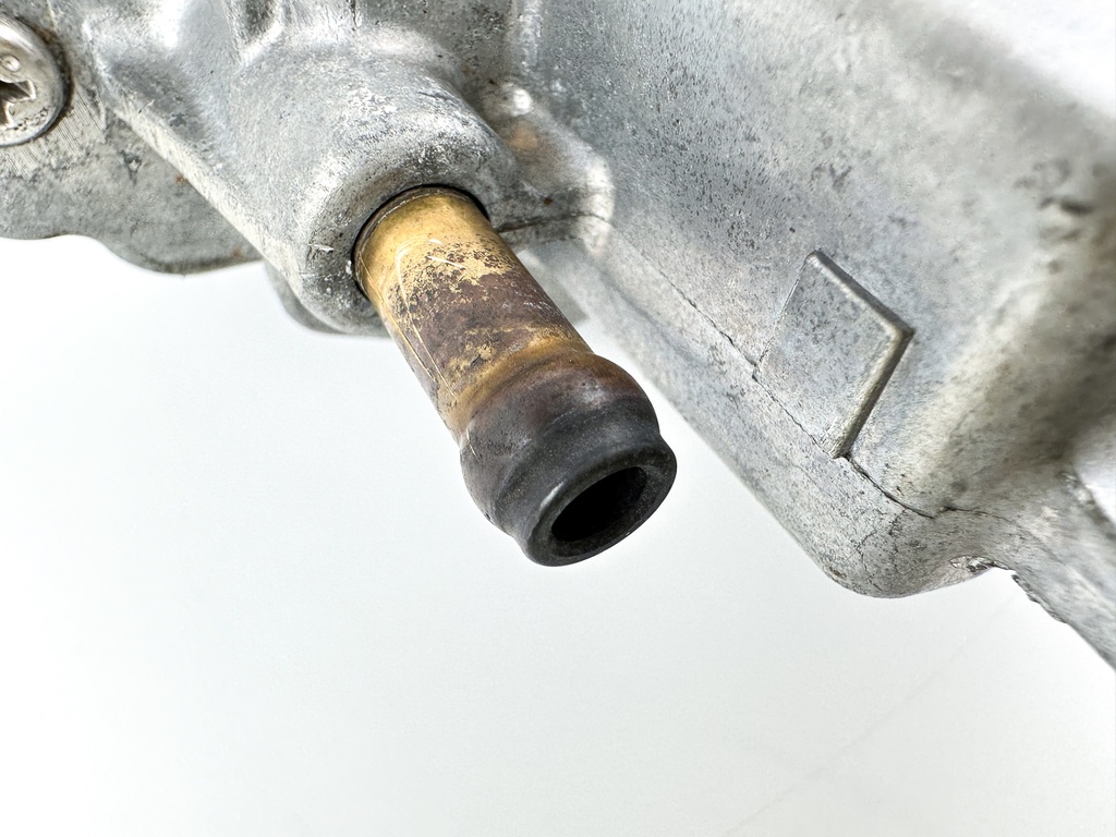 Suzuki DF 90 100 115 140 HP Outboard VST Fuel Vapor Separator 15600-90J00