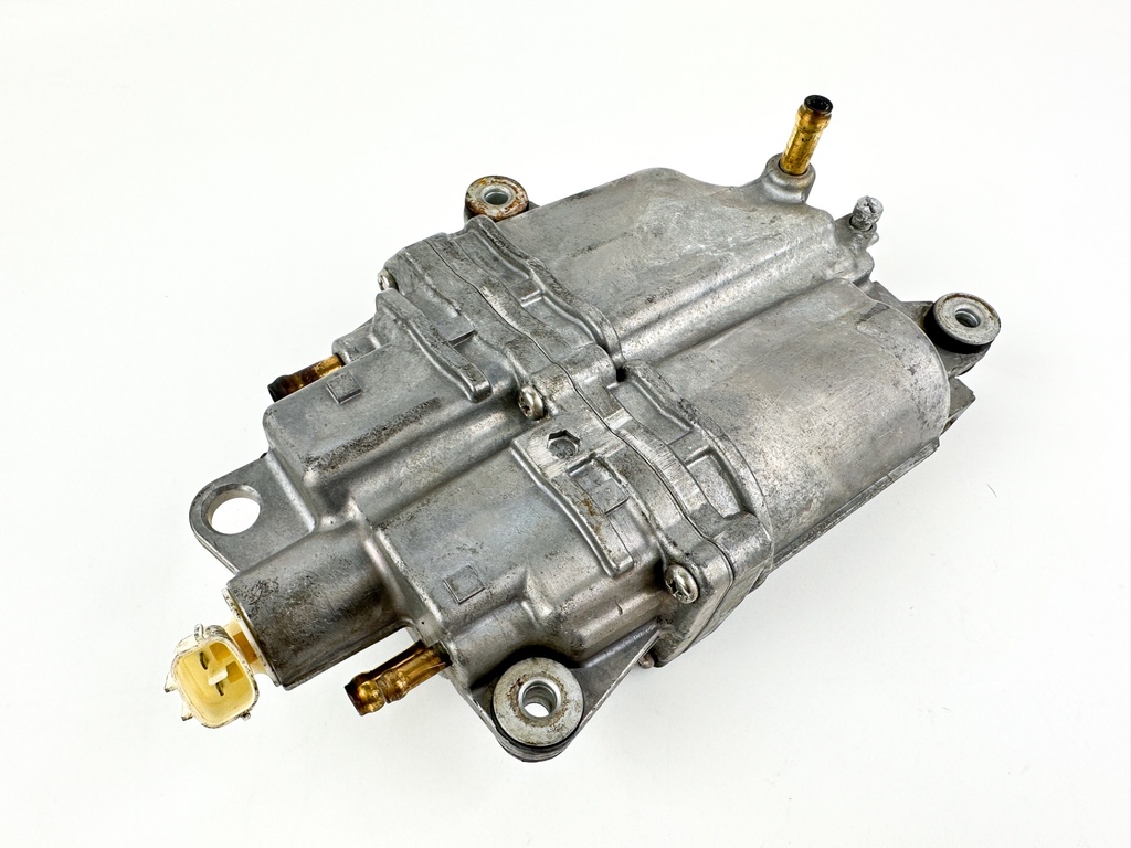 Suzuki DF 90 100 115 140 HP Outboard VST Fuel Vapor Separator 15600-90J00