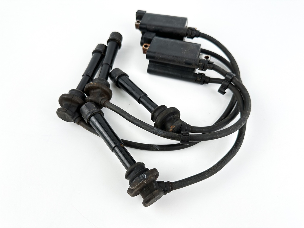 2002 Suzuki 140 HP 4 Stroke Outboard Ignition Coil Set 33410-90J00 OEM