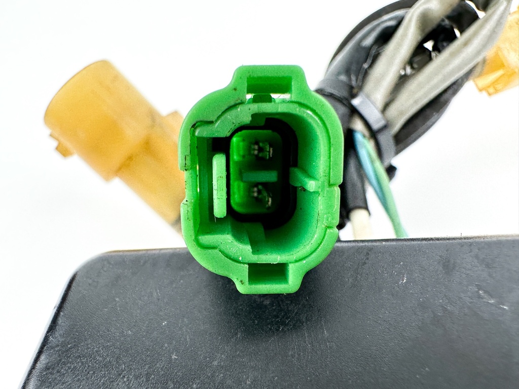 2001 Honda 130 HP 4 Stroke Outboard Trim Tilt Relay 38550-ZW5-003 OEM