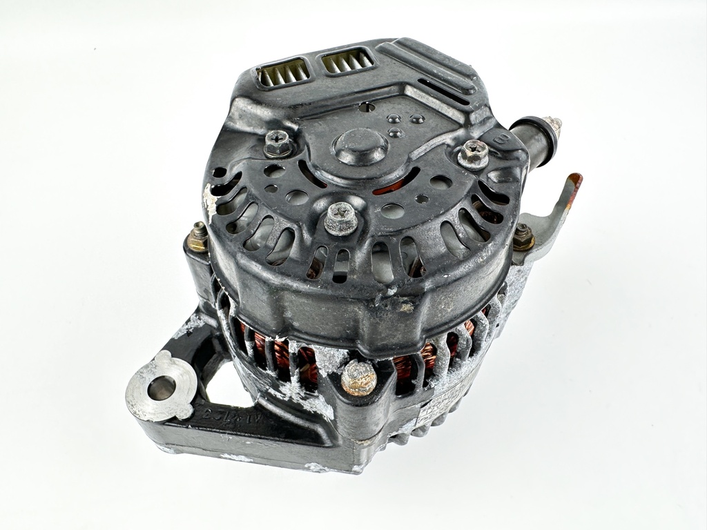 2001 Honda 130 HP 4 Stroke Outboard Alternator 31630-ZW5-003 OEM
