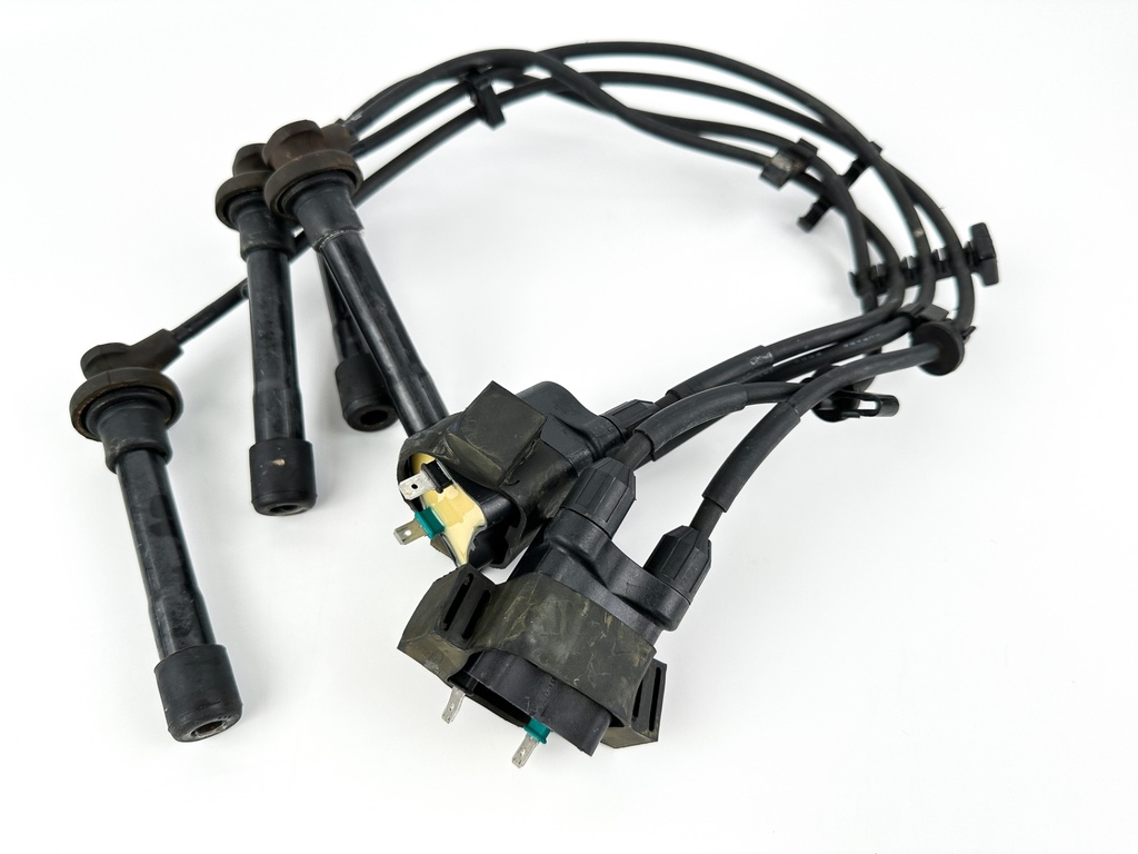 2001 Honda 130 HP 4 Stroke Outboard Ignition Coil Set 30500-ZW5-003 OEM