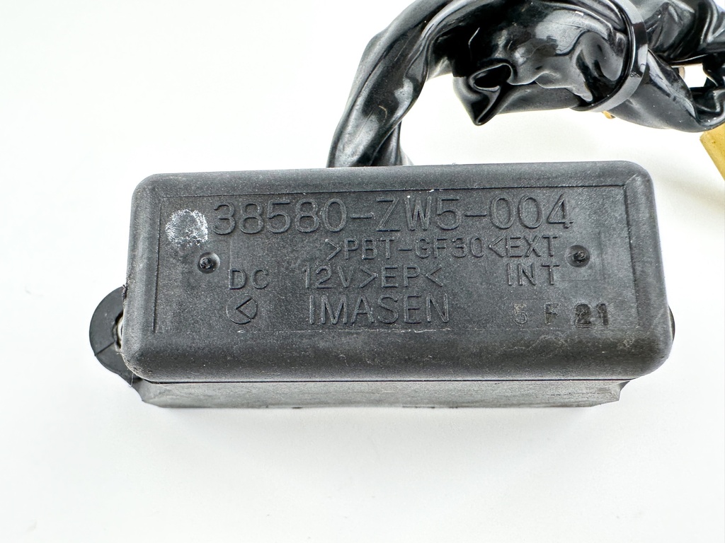 2001 Honda 130 HP 4 Stroke Outboard Main Relay 06380-ZW5-000 OEM