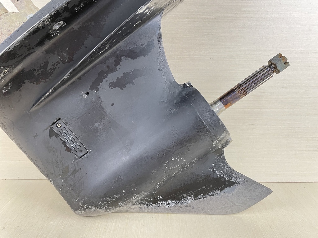 2003 Suzuki  DF 115 140 HP DF140 20" Long Lower Unit Gear Case RH 55110-90J15-0EP