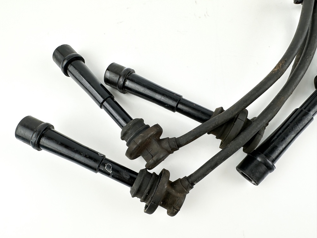 2004 Suzuki 115 HP 4 Stroke Outboard Ignition Coil Set 33410-90J00 OEM
