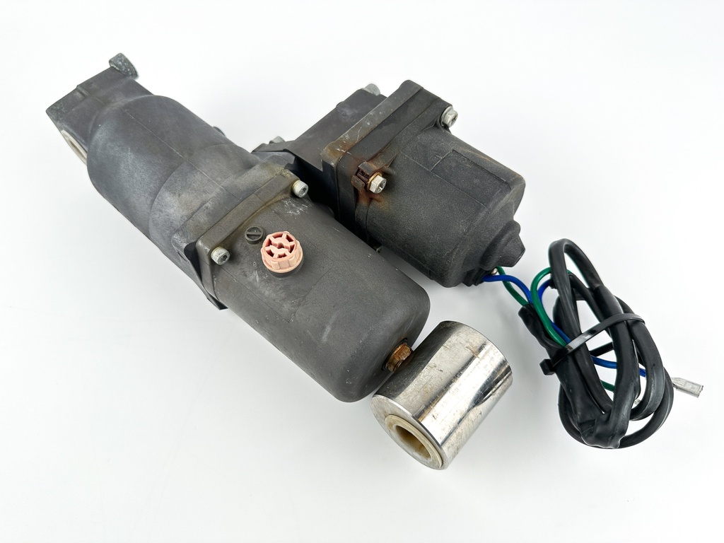DF 70 90 115 HP Outboard Power Engine Tilt Trim Unit Johnson Evinrude Suzuki