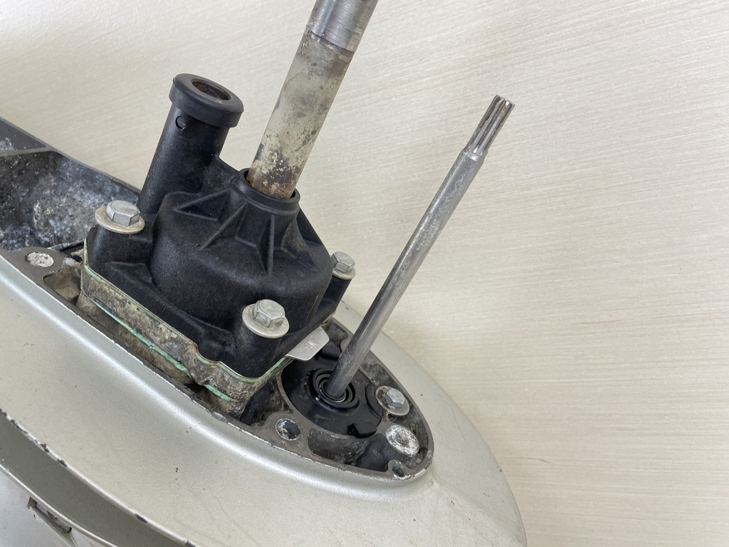 1999 - 2006 Honda 115 130HP 25" XL Lower Unit Gear Case Assembly Standard Rotation