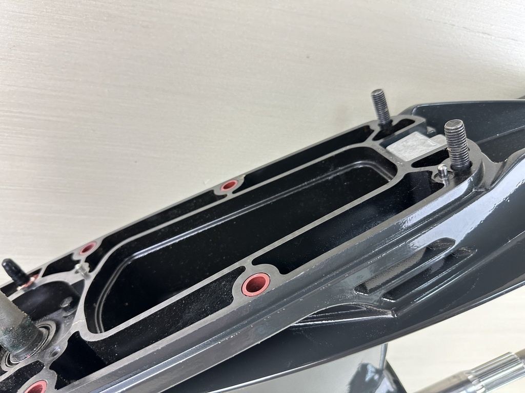 Evinrude G2 200 225 250 300 HP 3.4L Lower Unit Gear Case Counter Rotation Brand New