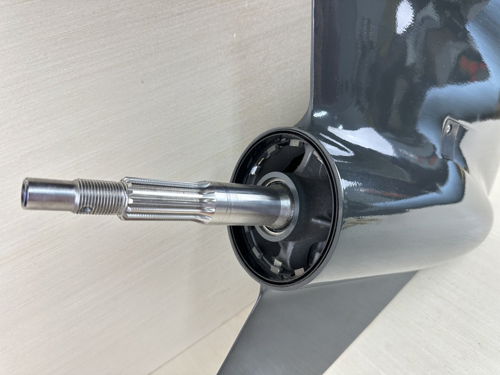 Evinrude G2 200 225 250 300 HP 3.4L Lower Unit Gear Case Counter Rotation Brand New