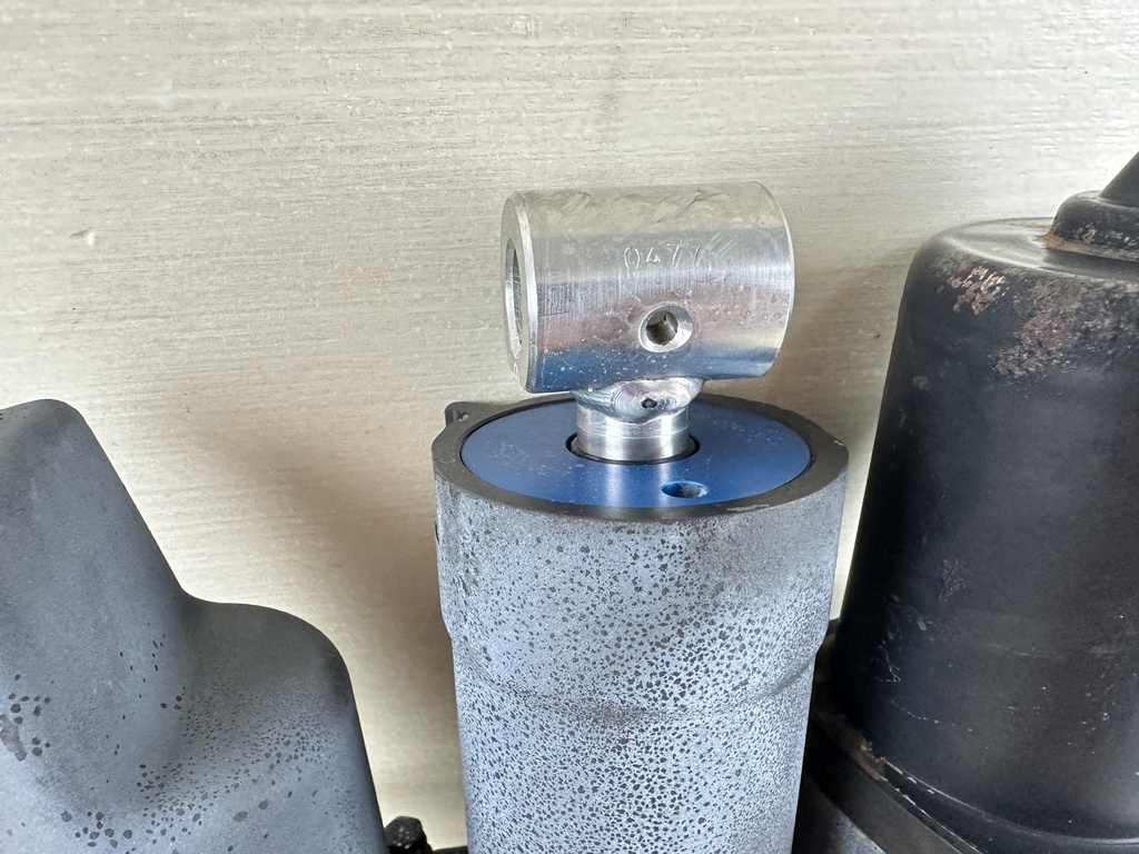 2015 Mercury 200HP Verado Power Trim & Tilt Unit Assembly 855998A3 8M0168222