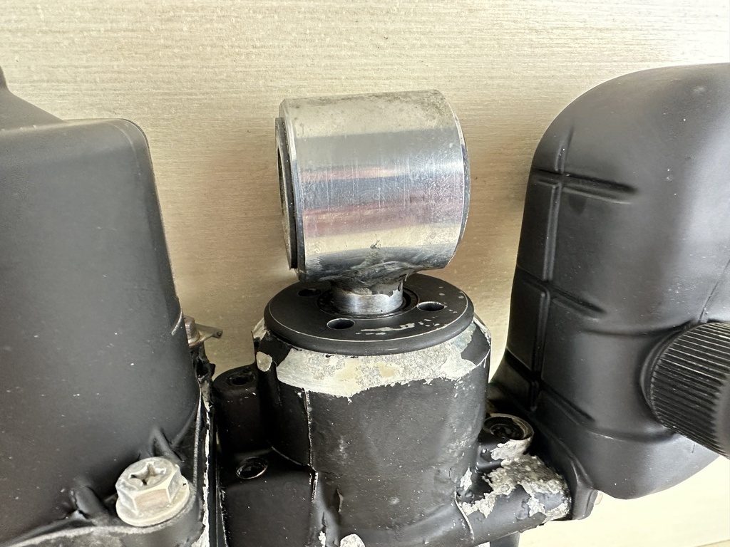 OMC Johnson Evinrude Hydraulic Power Trim And Tilt Assembly 60HP - 300HP