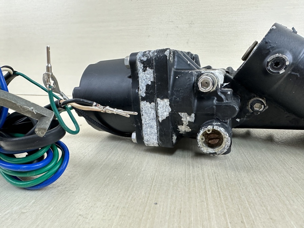 OMC Johnson Evinrude Hydraulic Power Trim And Tilt Assembly 60HP - 300HP