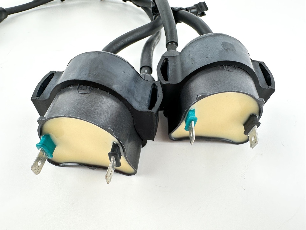 2005 Honda 75 HP 4 Stroke Outboard Ignition Coil Set 30500-ZW1-505 OEM