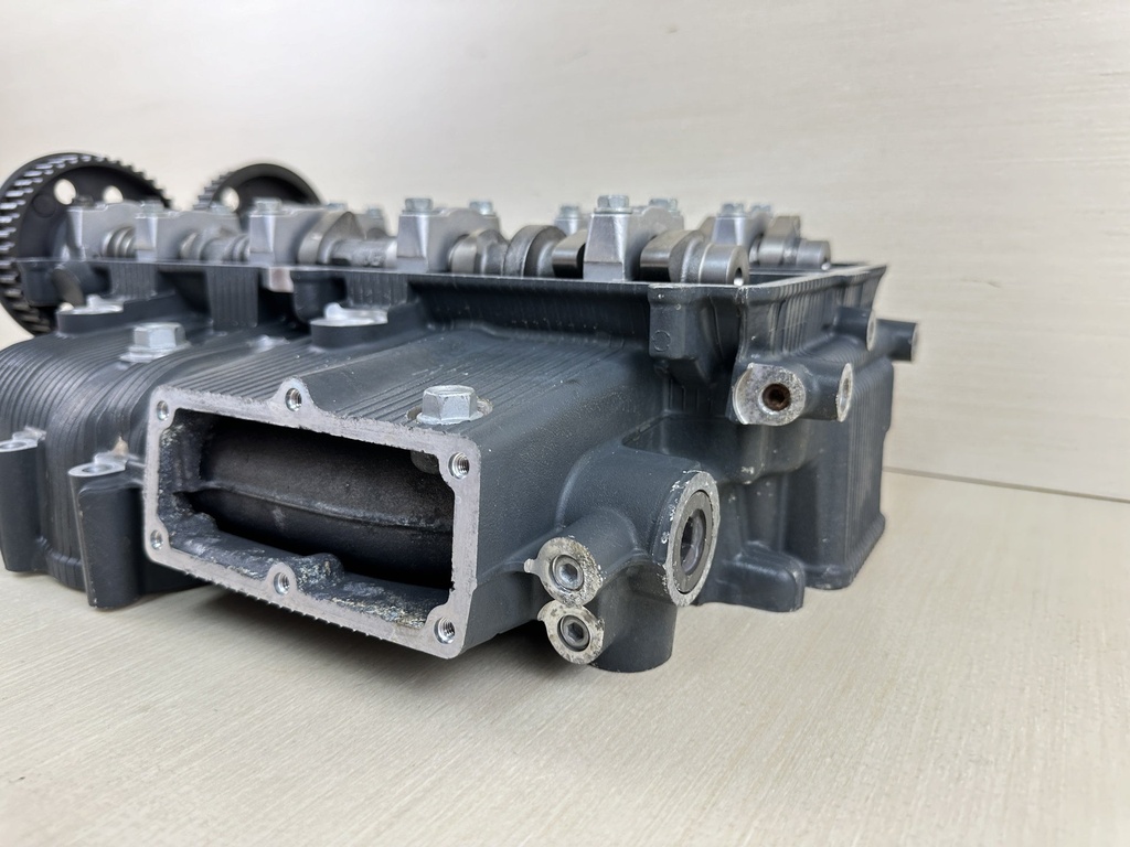 2015 Yamaha 115HP 4 Stroke Outboard Cylinder Head Complete 6EK-W009A-00-9S