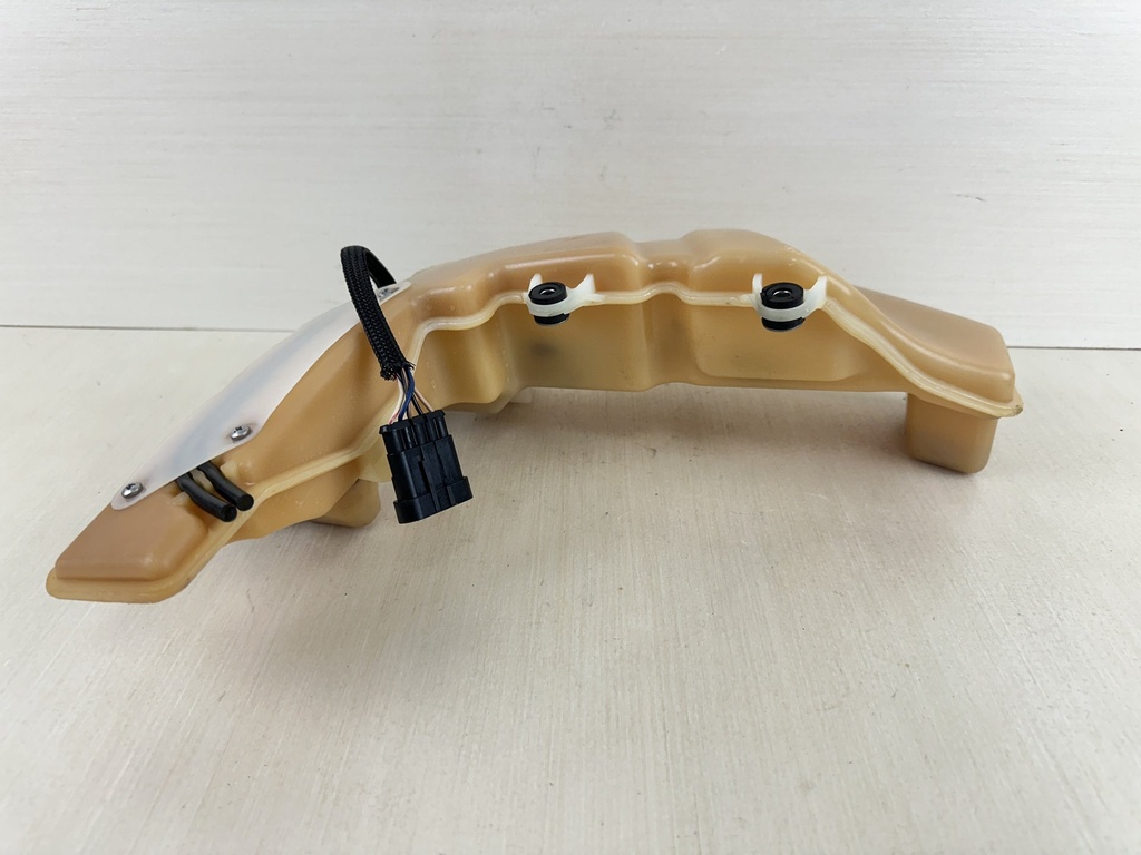 2008 Evinrude Etec 40HP Oil Tank With Pump Assembly 5007250 5007587