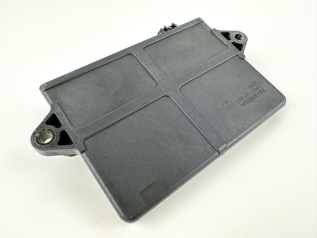 2004 Honda 135 HP 4 Stroke Outboard Engine Control Unit ECU 34750-ZY5-013 OEM