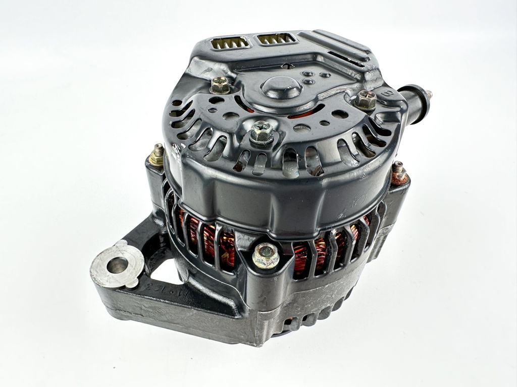2004 Honda 135 HP 4 Stroke Outboard Alternator 31630-ZY6-013 OEM