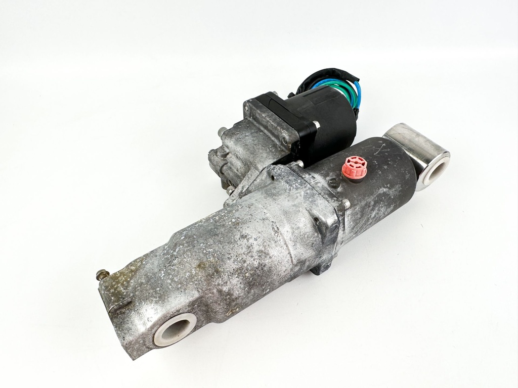 Johnson Evinrude Suzuki DF 70 90 115 HP Outboard Engine Tilt Trim Unit Assembly