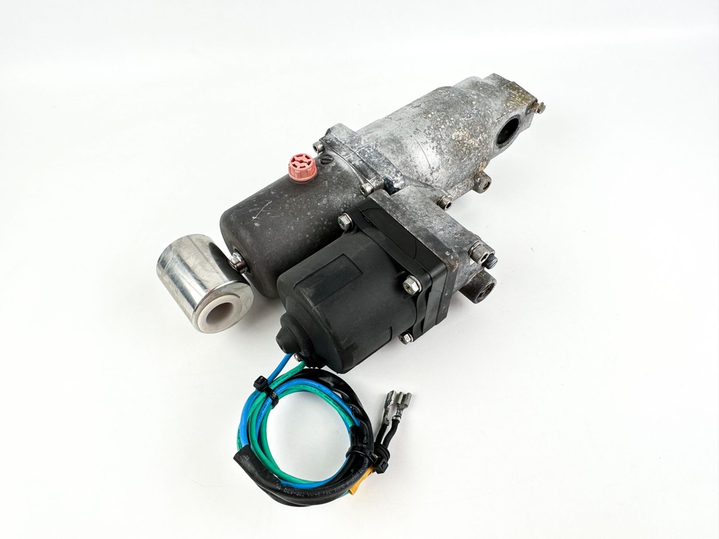 Johnson Evinrude Suzuki DF 70 90 115 HP Outboard Engine Tilt Trim Unit Assembly