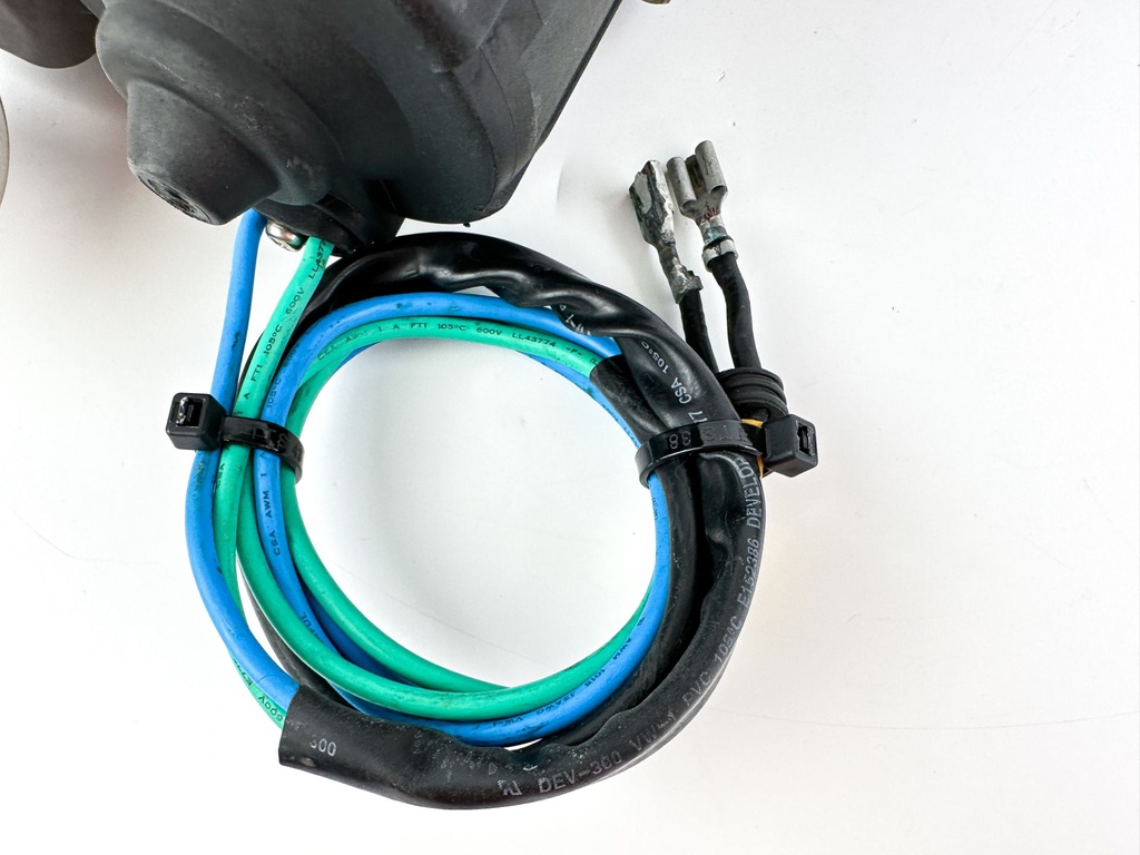 Johnson Evinrude Suzuki DF 70 90 115 HP Outboard Engine Tilt Trim Unit Assembly