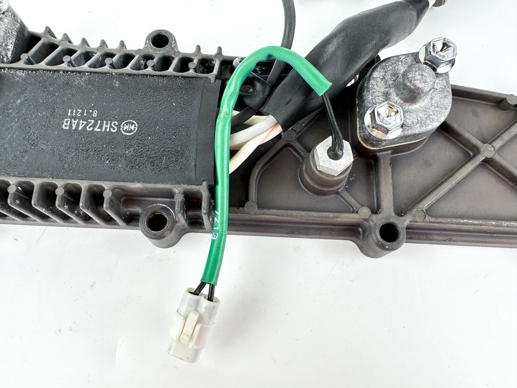 2008 Suzuki 115 HP 4 Stroke Outboard Rectifier & Regulator 32800-90J30 OEM