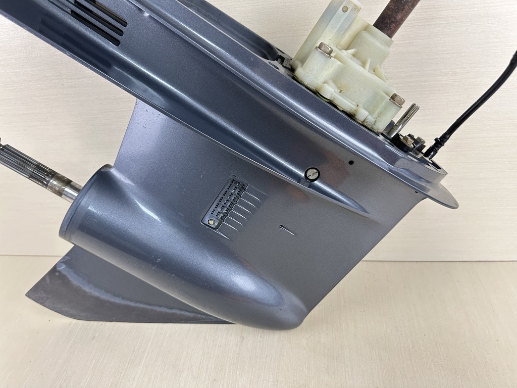 2015 Yamaha 115HP 4 Stroke Outboard 25" XL Lower Unit Gear Case RH 6EK-45300-10-8D