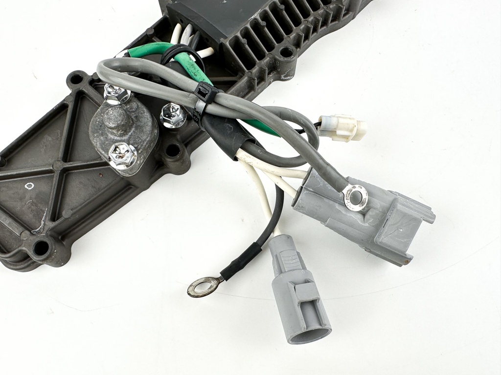 2018 Suzuki 115 HP 4 Stroke Outboard Rectifier & Regulator 32800-92J00 OEM