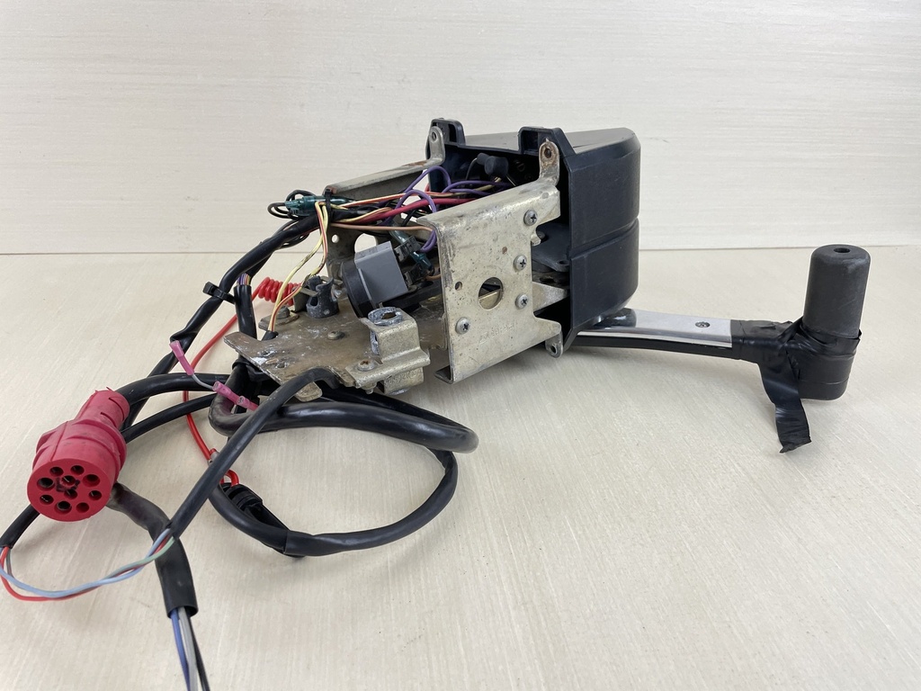 Johnson Evinrude OMC Top Mount Control Box Binnacle 8 Pin Red Plug