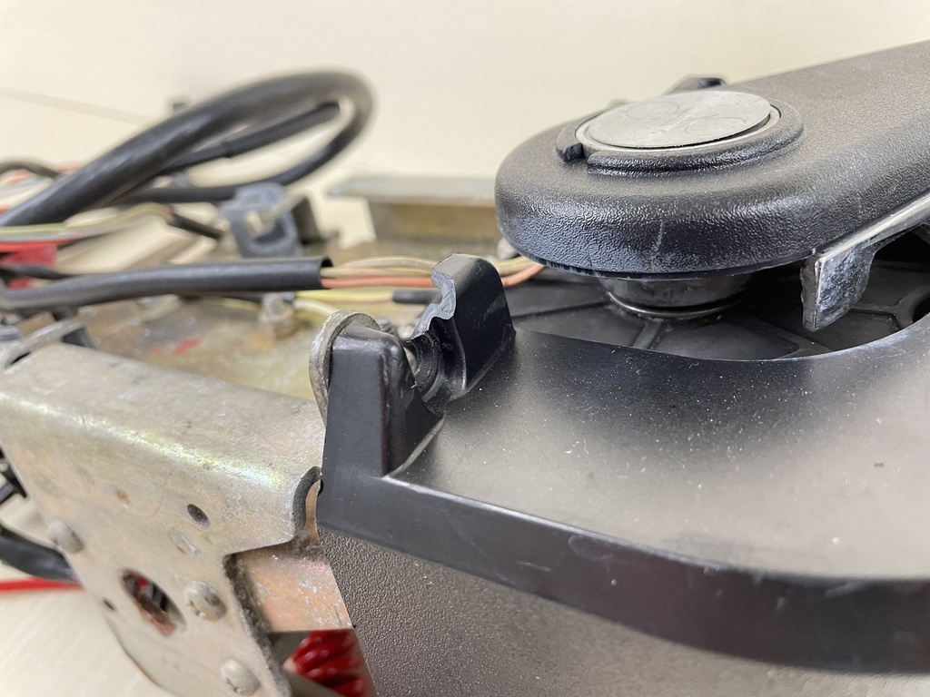 Johnson Evinrude OMC Top Mount Control Box Binnacle 8 Pin Red Plug