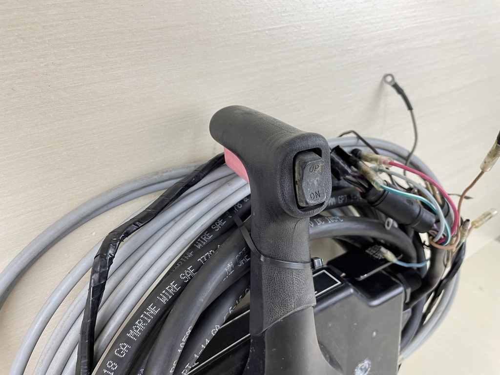 Mercury Marine 8 Pin Side Mount Remote Control Box Binnacle