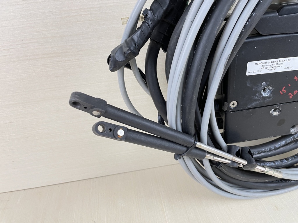 Mercury Marine 8 Pin Side Mount Remote Control Box Binnacle