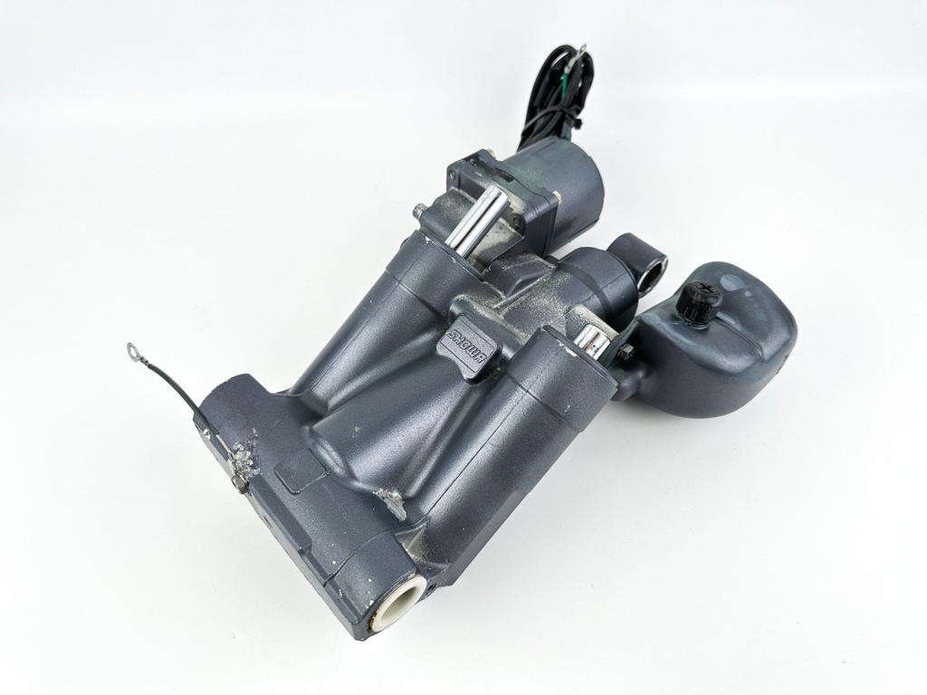 Yamaha 150HP Outboard Engine Power Trim & Tilt Unit Assembly - Tested