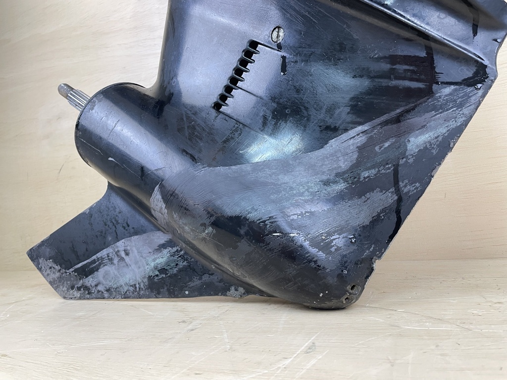 Mercury Verado L6 25" XL Shaft Lower Unit Gear Case Standard Rotation 880686T14 - Parts