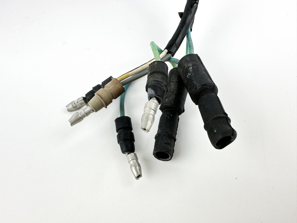 1996 Honda 50 HP 4 Stroke Outboard Engine Wire Harness 32520-ZV5-820 OEM