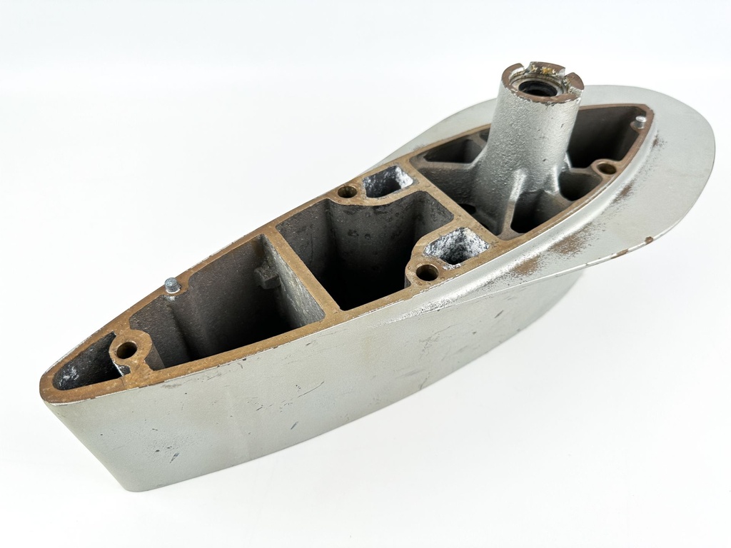 1996 Honda 50 HP 4 Stroke Outboard 5" Midsection Extension Case OEM