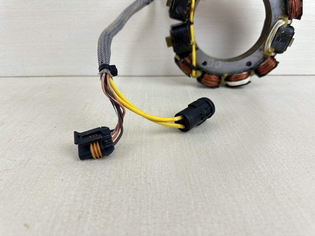 Johnson Evinrude 90 - 115 HP Outboard 2 Stroke Stator Assembly 0584849 0763760