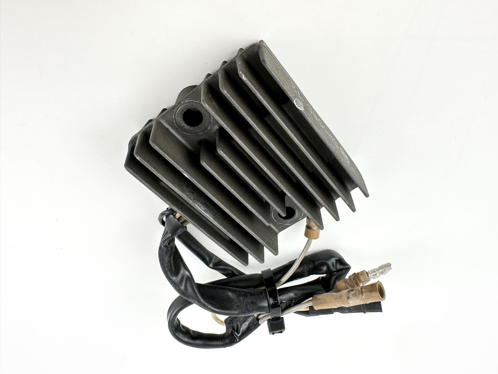 1996 Honda 50 HP 4 Stroke Outboard Rectifier & Regulator 31600-ZV5-003 OEM