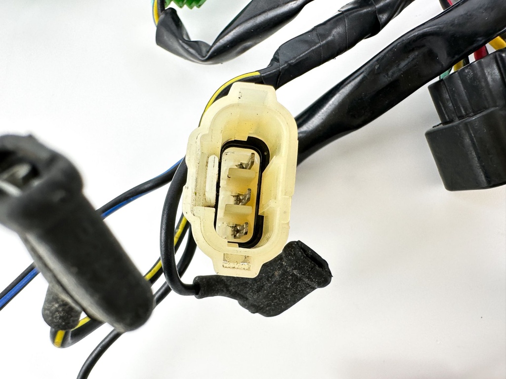 1997 Honda 90 HP 4 Stroke Outboard Engine Wire Harness 32520-ZW1-000 OEM