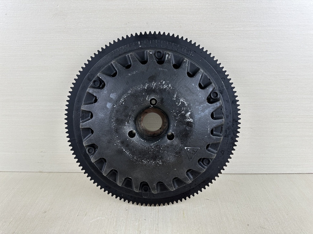 2001 Evinrude 250HP Ficht 2 Stroke Outboard Flywheel Assembly 0586653  