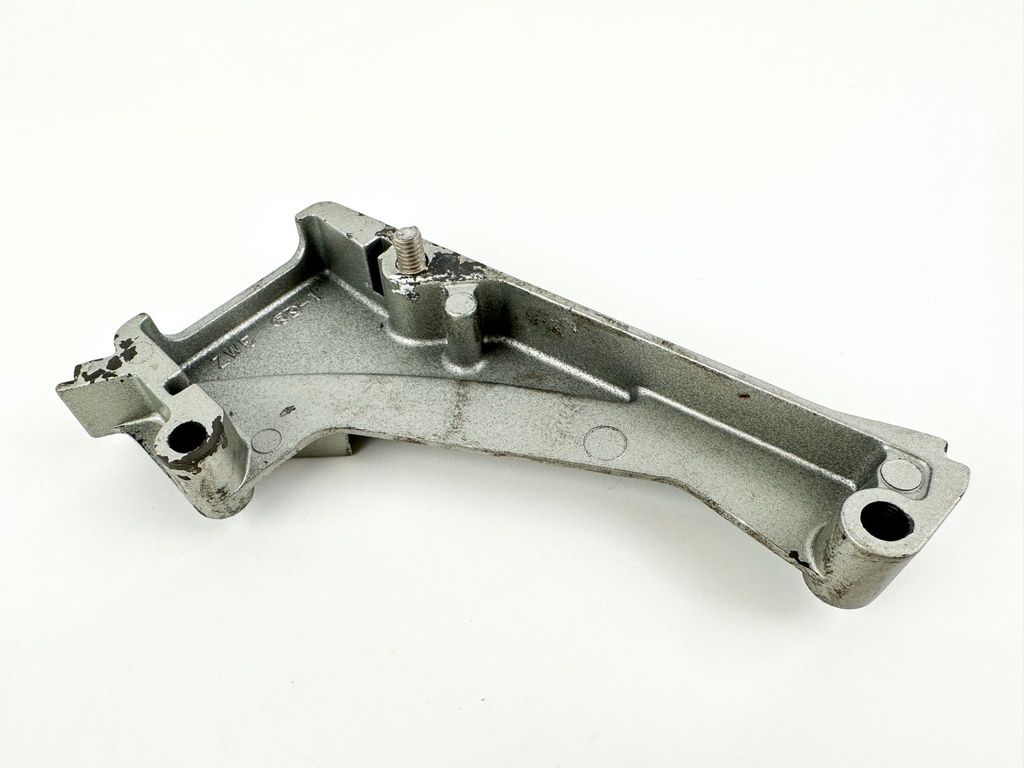 2001 Honda 130 HP 4 Stroke Outboard Cable Cover Plate 40151-ZW5-000ZA OEM