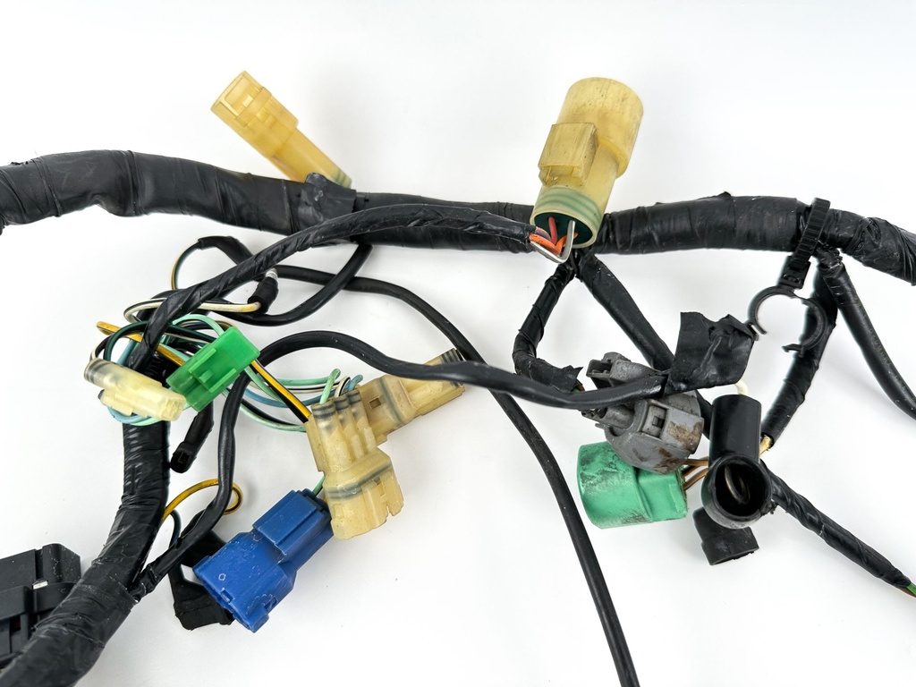 2001 Honda 130 HP 4 Stroke Outboard Engine Wire Harness 32520-ZW5-000 OEM