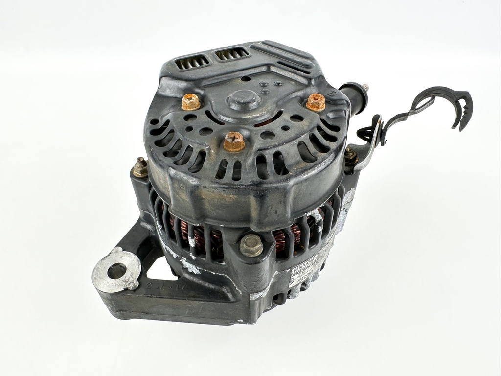 2001 Honda 130 HP 4 Stroke Outboard Alternator 31630-ZW5-003 OEM