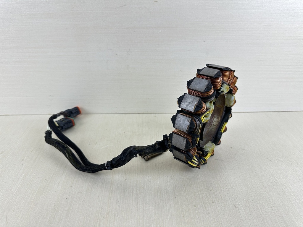2001 Evinrude 250HP Ficht 2 Stroke Outboard Stator Assembly 0586571