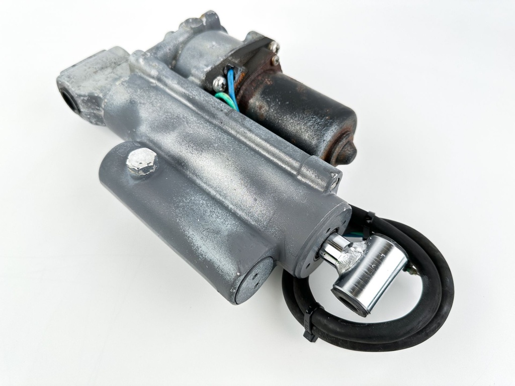 Honda 50 HP 4 Stroke Outboard Power Trim Tilt Unit 56000-ZV5-823ZA OEM