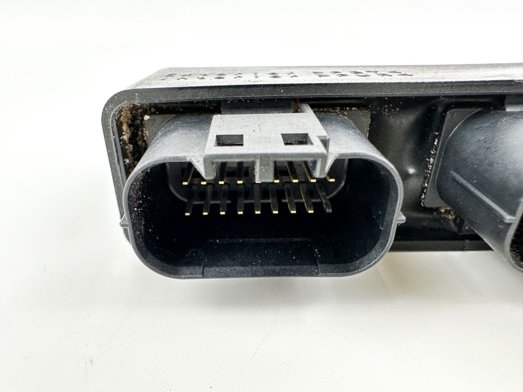 2003 Suzuki 70 HP 4 Stroke Outboard Engine Control Unit ECU 33920-99JF0 OEM