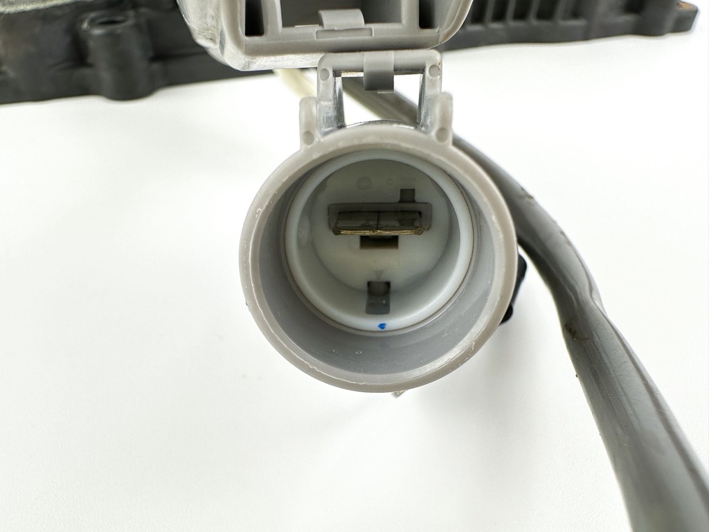 2003 Suzuki 70 HP 4 Stroke Outboard Rectifier & Regulator 32800-92E20 OEM