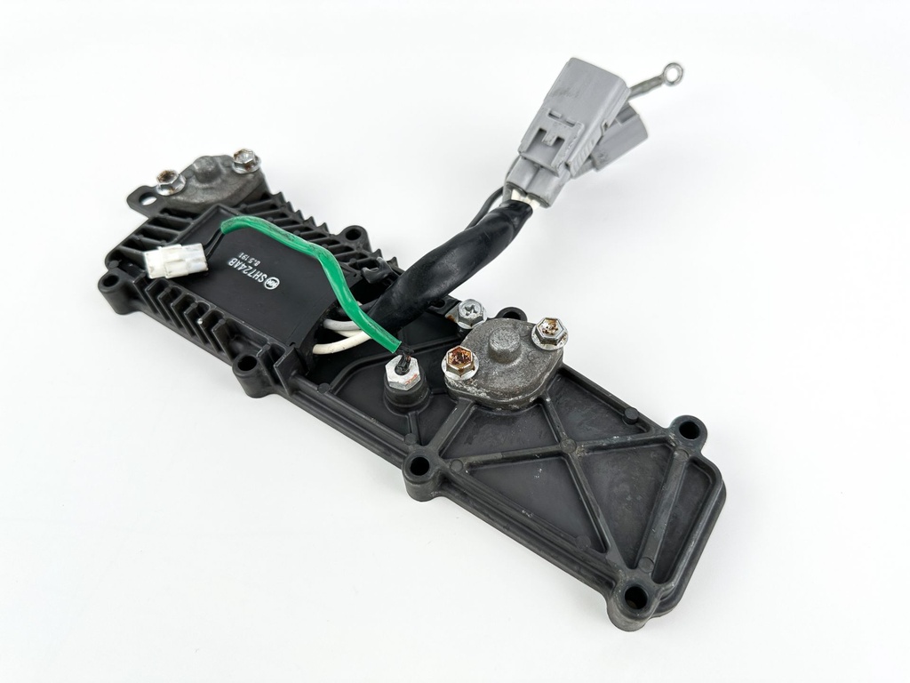 2003 Suzuki 70 HP 4 Stroke Outboard Rectifier & Regulator 32800-92E20 OEM